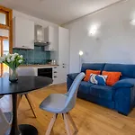 Casa Mirai: Posizione Strategica Con Posto Auto