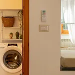 Casa Mirai: Posizione Strategica Con Posto Auto *