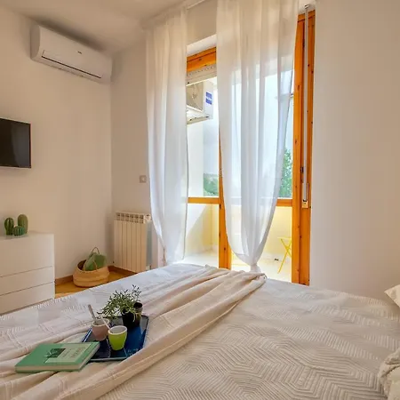 Casa Mirai: Posizione Strategica Con Posto Auto *